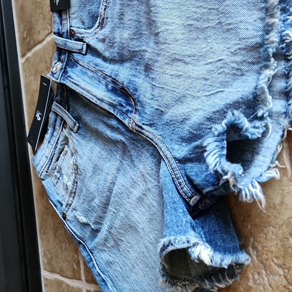 Silver NWT distressed jean shots womans size 24 - Picture 7 of 9